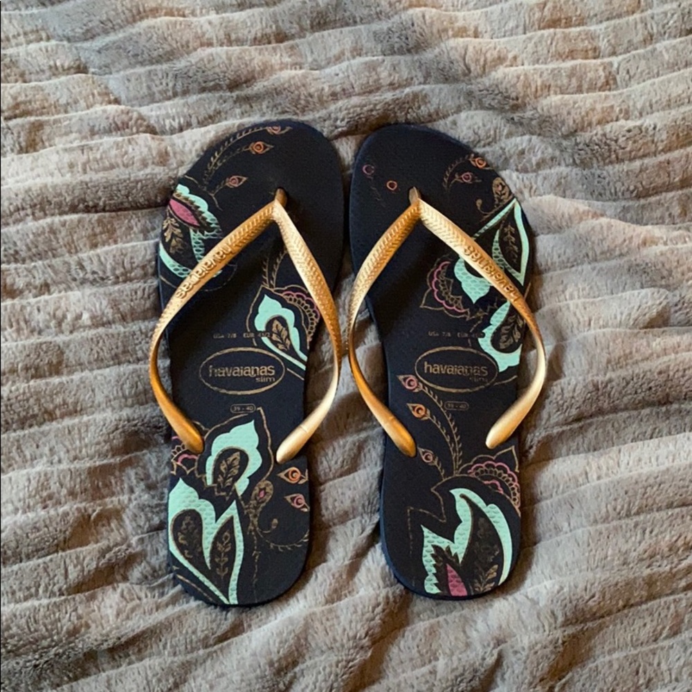 Gold & Navy Floral Havaianas